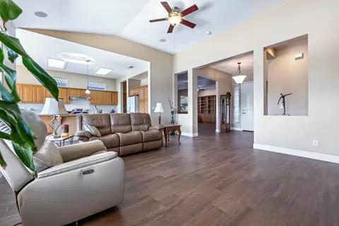Living - 4751 N Windward Way, Clovis, CA 93619 photo 3 of 7