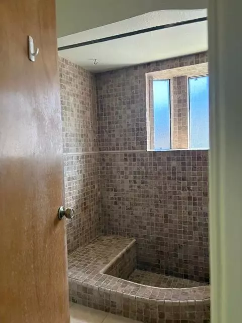 Bath - 1151 Pontiac Ave, Clovis, CA 93612 photo 4 of 4