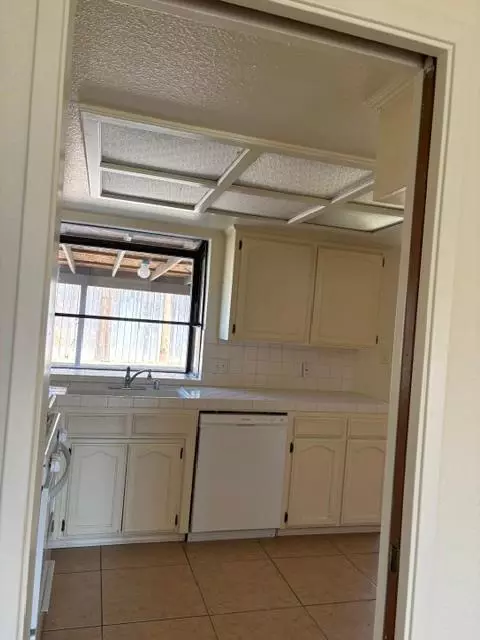 Kitchen - 1151 Pontiac Ave, Clovis, CA 93612 photo 1 of 2