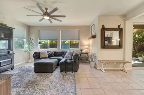 Entry Way - 3194 Swift Ave, Clovis, CA 93619 photo 4 of 8