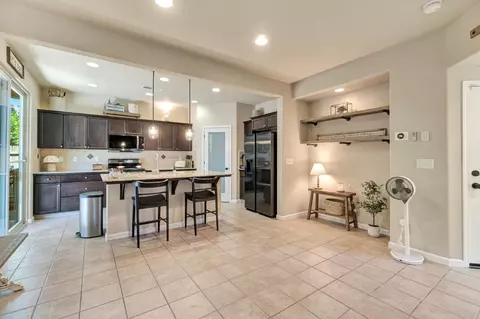 Kitchen - 3194 Swift Ave, Clovis, CA 93619 photo 1 of 5