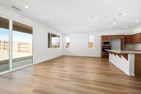 Living - 1252 Cathedral Ct S, Madera, CA 93636 photo 3 of 8