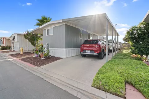 1218 E Cleveland Ave #14, Madera, CA 93638 photo 5