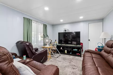 1218 E Cleveland Ave #14, Madera, CA 93638 photo 17