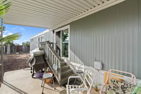 1218 E Cleveland Ave #14, Madera, CA 93638 photo 2