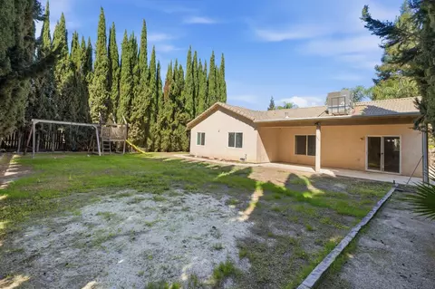 Exterior - 2317 E Lewis Ct, Fowler, CA 93625 photo 7 of 10