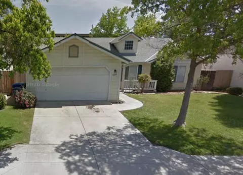 6044 N Tracy Ave, Fresno, CA 93722