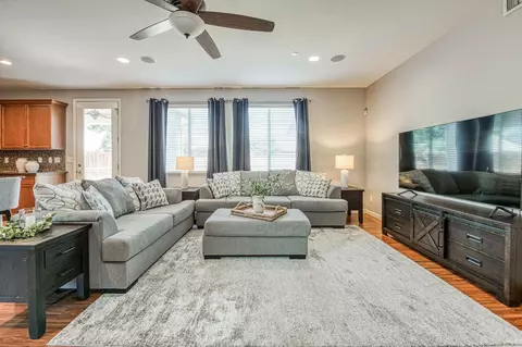 Living - 3727 Chessa Ln, Clovis, CA 93619 photo 1 of 2
