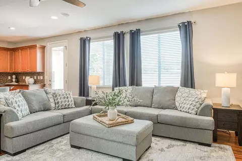 Living - 3727 Chessa Ln, Clovis, CA 93619 photo 2 of 2