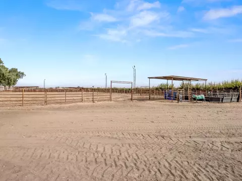 Exterior - 9235 24th Ave, Lemoore, CA 93245 photo 6 of 21
