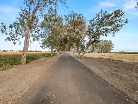 Entry Way - 9235 24th Ave, Lemoore, CA 93245 photo 6 of 6