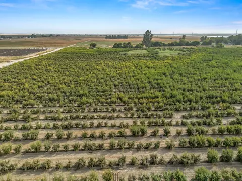 View/Area - 9235 24th Ave, Lemoore, CA 93245 photo 11 of 12