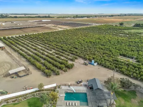 View/Area - 9235 24th Ave, Lemoore, CA 93245 photo 4 of 12