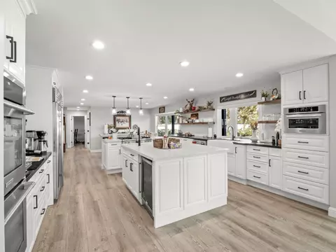 Kitchen - 9235 24th Ave, Lemoore, CA 93245 photo 2 of 4