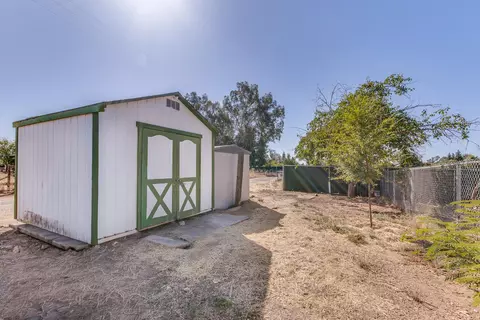 Exterior - 11495 E Herndon Ave, Clovis, CA 93619 photo 7 of 13