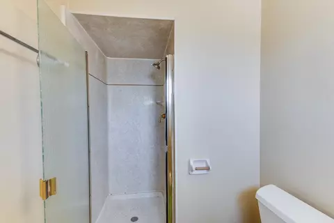 Bath - 11495 E Herndon Ave, Clovis, CA 93619 photo 4 of 4