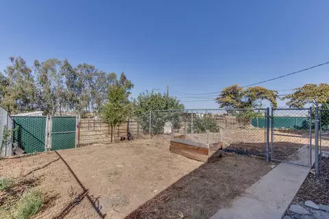 Exterior - 11495 E Herndon Ave, Clovis, CA 93619 photo 13 of 13