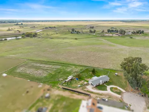 View/Area - 13017 Violet Ln, Clovis, CA 93619 photo 2 of 7