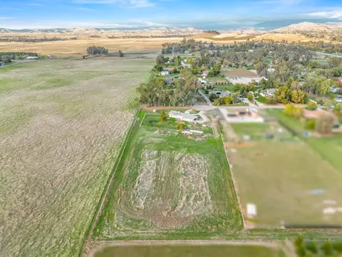 View/Area - 13017 Violet Ln, Clovis, CA 93619 photo 4 of 7