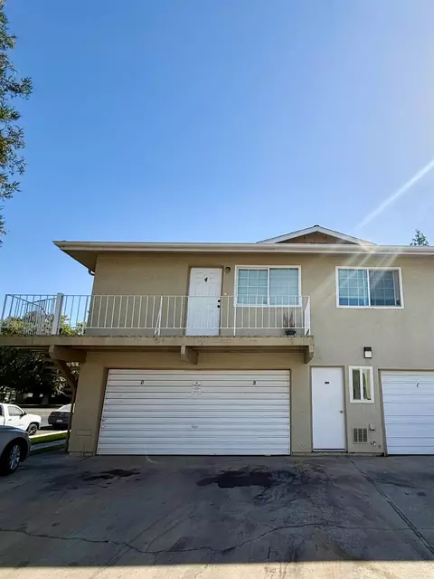 Exterior - 2236 Peach Ave #4, Clovis, CA 93612 photo 1 of 2