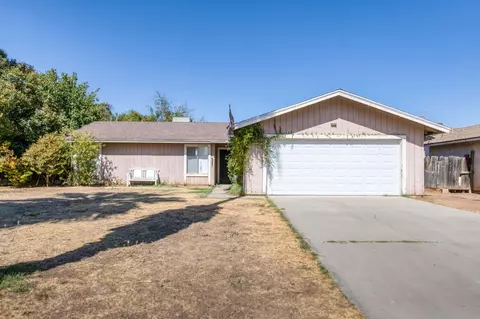 956 Church Ave, Sanger, CA 93657