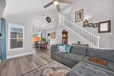 Entry Way - 2616 E Chennault Ave, Fresno, CA 93720 photo 1 of 5