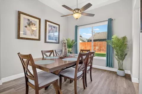 Dining - 2616 E Chennault Ave, Fresno, CA 93720 photo 2 of 4