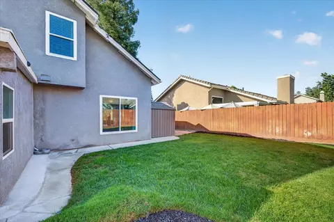 Exterior - 2616 E Chennault Ave, Fresno, CA 93720 photo 5 of 11