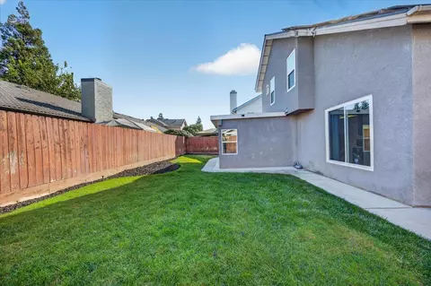 Exterior - 2616 E Chennault Ave, Fresno, CA 93720 photo 7 of 11