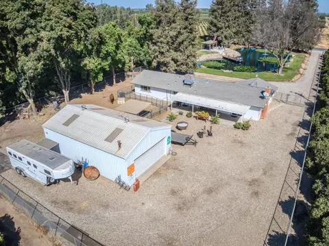Exterior - 14705 E Belmont Ave, Sanger, CA 93657 photo 27 of 28