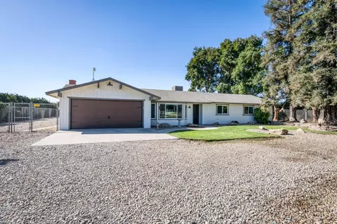 Exterior - 14705 E Belmont Ave, Sanger, CA 93657 photo 4 of 28