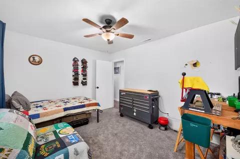 Bedroom - 14705 E Belmont Ave, Sanger, CA 93657 photo 4 of 6