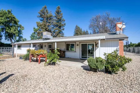 Exterior - 14705 E Belmont Ave, Sanger, CA 93657 photo 20 of 28