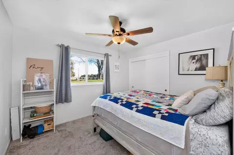 Bedroom - 14705 E Belmont Ave, Sanger, CA 93657 photo 1 of 6