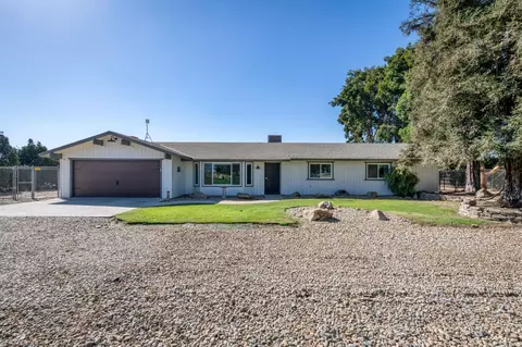 Exterior - 14705 E Belmont Ave, Sanger, CA 93657 photo 5 of 28