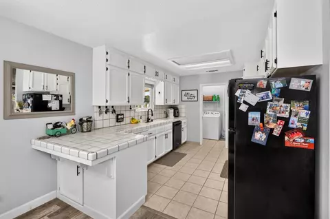 Kitchen - 14705 E Belmont Ave, Sanger, CA 93657 photo 1 of 2