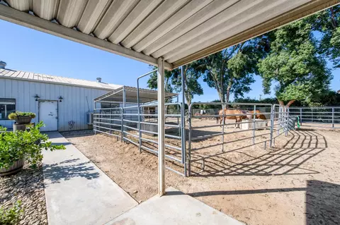 Exterior - 14705 E Belmont Ave, Sanger, CA 93657 photo 21 of 28