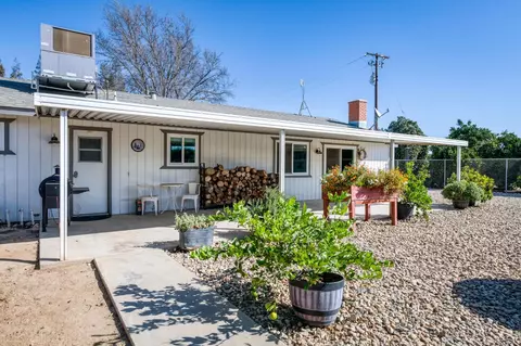 Exterior - 14705 E Belmont Ave, Sanger, CA 93657 photo 8 of 28