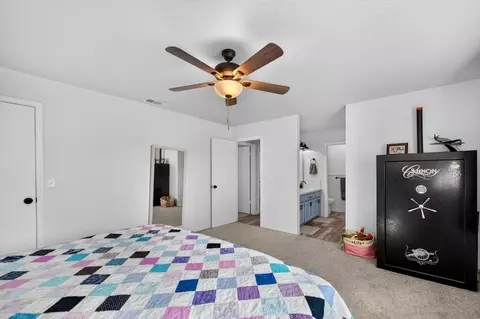 Bedroom - 14705 E Belmont Ave, Sanger, CA 93657 photo 6 of 6
