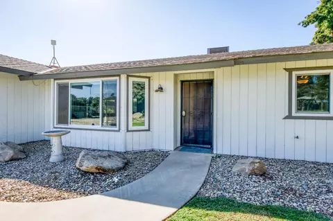 Exterior - 14705 E Belmont Ave, Sanger, CA 93657 photo 6 of 28