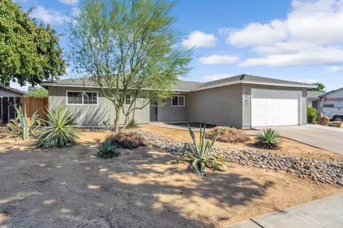 3762 N Claremont Ave, Fresno, CA 93727