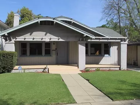 627 E Weldon Ave, Fresno, CA 93704