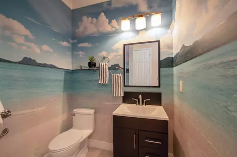 Bath - 4550 N Waterside Dr, Clovis, CA 93619 photo 1 of 9