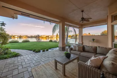 Exterior - 4550 N Waterside Dr, Clovis, CA 93619 photo 9 of 10