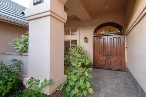 Entry Way - 4550 N Waterside Dr, Clovis, CA 93619 photo 1 of 3