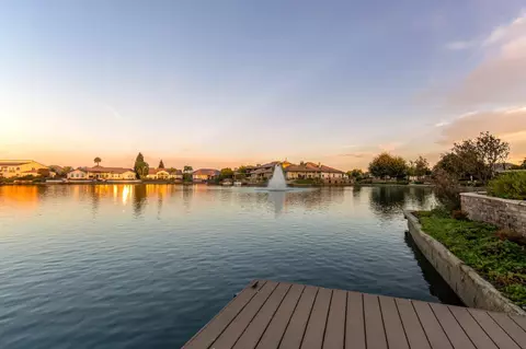 View/Area - 4550 N Waterside Dr, Clovis, CA 93619 photo 4 of 8