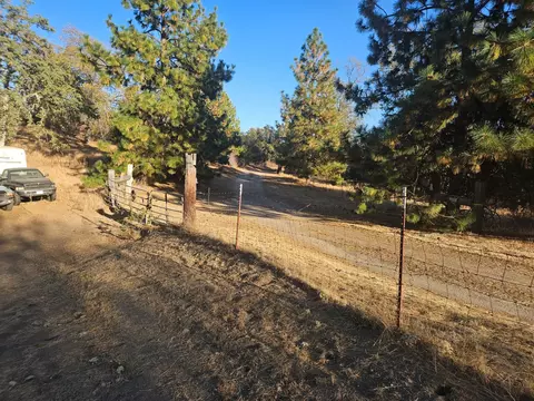 10000 Bluebird Ln, Miramonte, CA 93641 photo 2