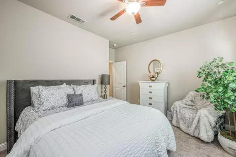 Bedroom - 2537 Junipero Ave, Clovis, CA 93619 photo 1 of 2