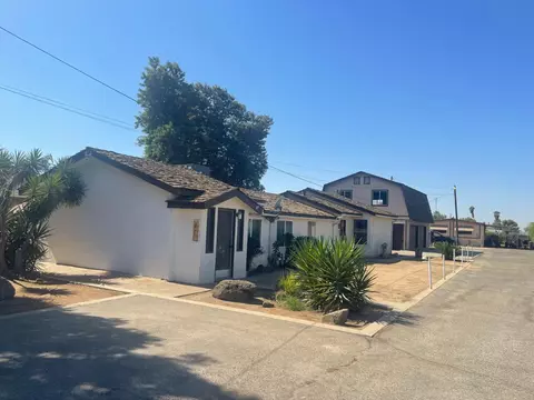 2061 N Cornelia, Fresno, CA 93722