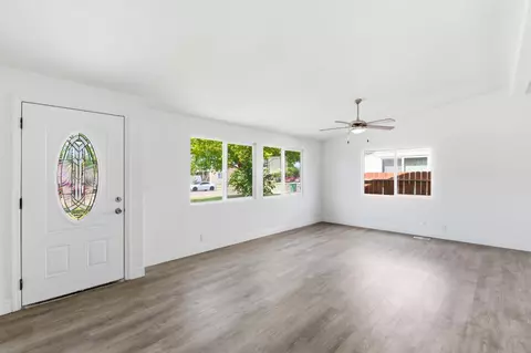 8420 4th St, San Joaquin, CA 93660 photo 4
